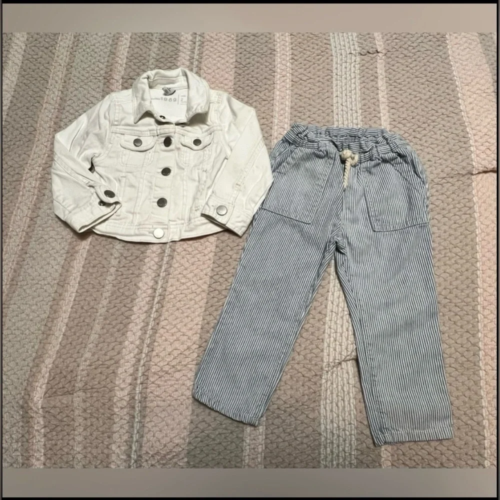 GAP Kids Color White and Blue Jean Jacket